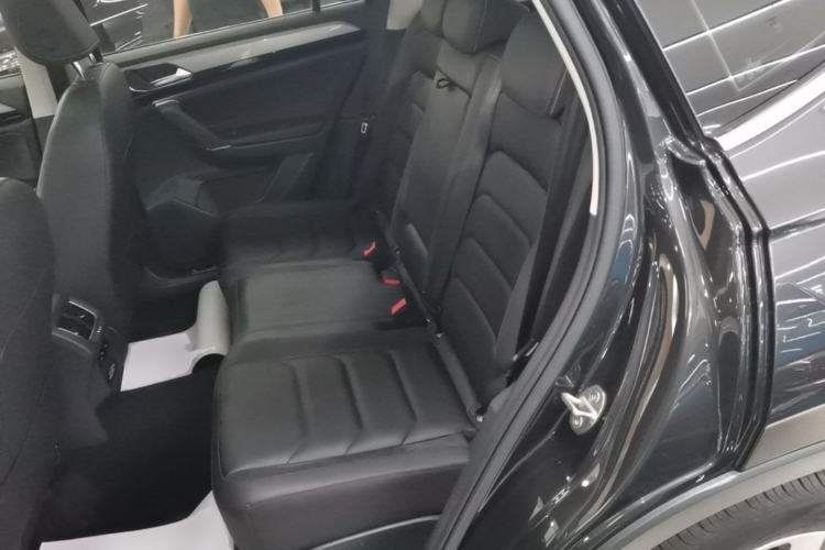 Used Volkswagen Tayron 2019 Teramont Edition 280TSI Two-Wheel Drive Luxury Model China VI Standard Left Rear Seat