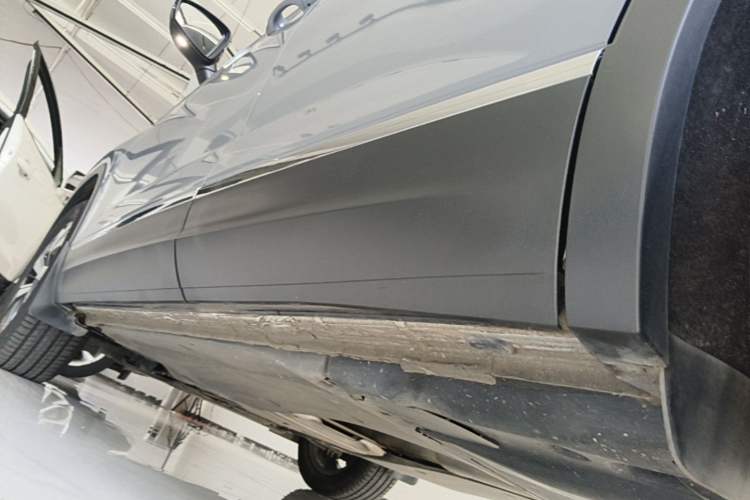 Used Volkswagen Tayron 2019 330TSI Two-Wheel Drive Luxury Model China VI Standard Left Side Sill
