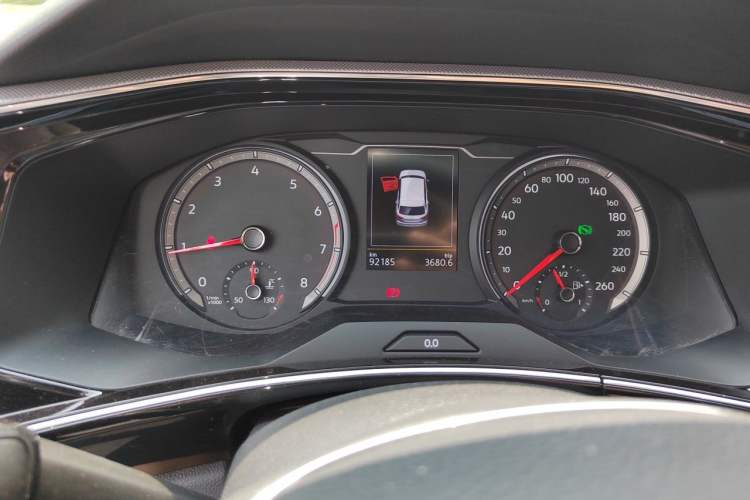 Used Volkswagen Tayron 2019 330TSI Two-Wheel Drive Luxury Model China VI Standard Odometer Close Up