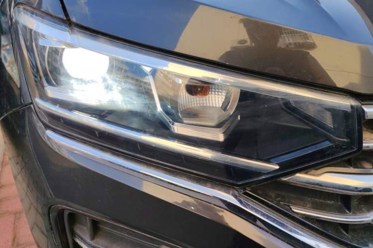 Used Volkswagen Tayron 2019 330TSI Two-Wheel Drive Luxury Model China VI Standard Right Front Headlight