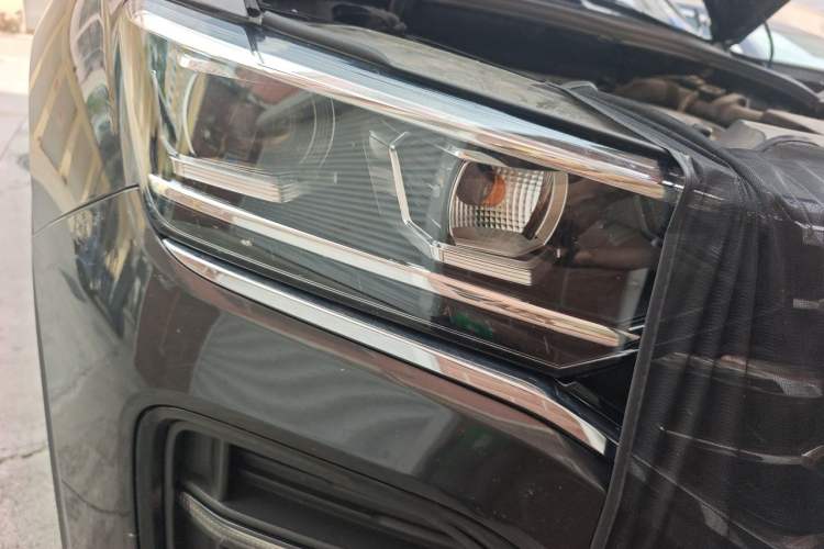 Used Volkswagen Tayron 2019 330TSI Two-Wheel Drive Luxury Model China VI Standard Right Front Headlight