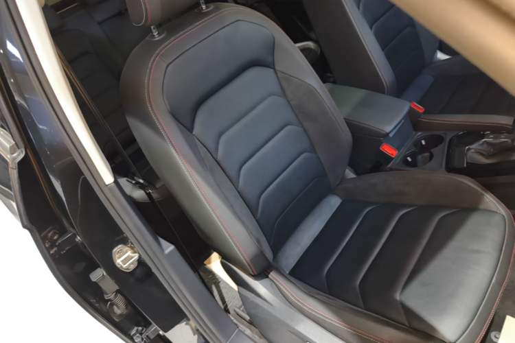 Used Volkswagen Tayron 2019 Teramont Edition 280TSI Two-Wheel Drive Luxury Model China VI Standard Right Front Seat