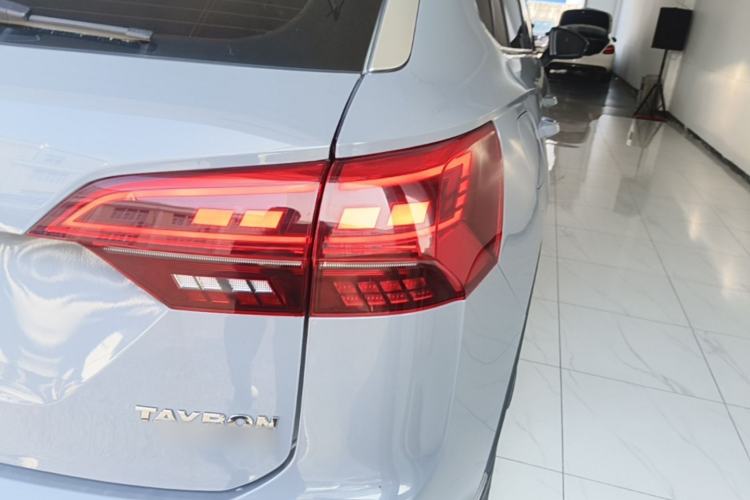 Used Volkswagen Tayron 2019 330TSI Two-Wheel Drive Luxury Model China VI Standard Right Rear Taillight