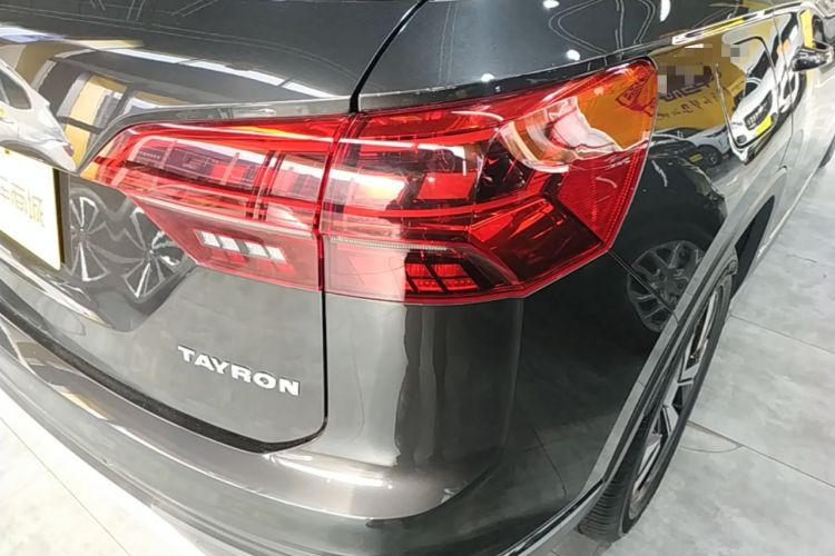 Used Volkswagen Tayron 2019 Teramont Edition 280TSI Two-Wheel Drive Luxury Model China VI Standard Right Rear Taillight