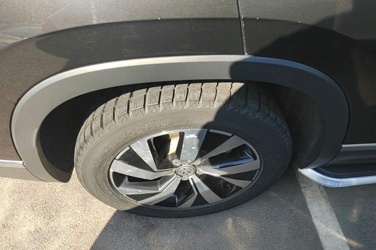 Used Volkswagen Tayron 2019 330TSI Two-Wheel Drive Luxury Model China VI Standard Right Rear Wheel Hub
