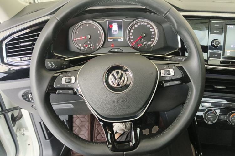 Used Volkswagen Tayron 2019 330TSI Two-Wheel Drive Luxury Model China VI Standard Steering Wheel