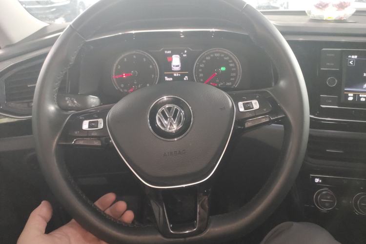 Used Volkswagen Tayron 2019 330TSI Two-Wheel-Drive Luxury Version China V Emission Standard Steering Wheel