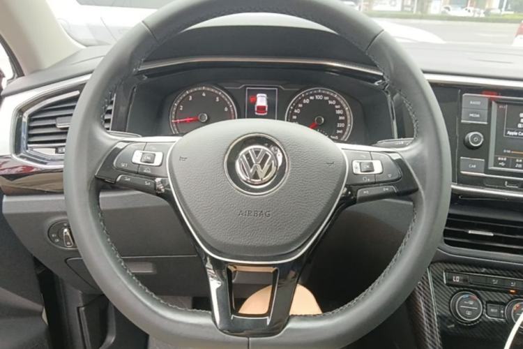 Used Volkswagen Tayron 2019 330TSI Two-Wheel Drive Luxury Model China VI Standard Steering Wheel