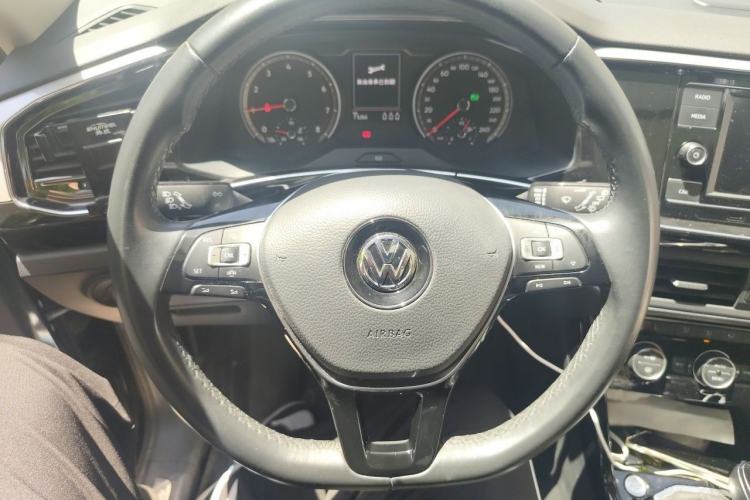 Used Volkswagen Tayron 2019 330TSI Two-Wheel Drive Luxury Model China VI Standard Steering Wheel