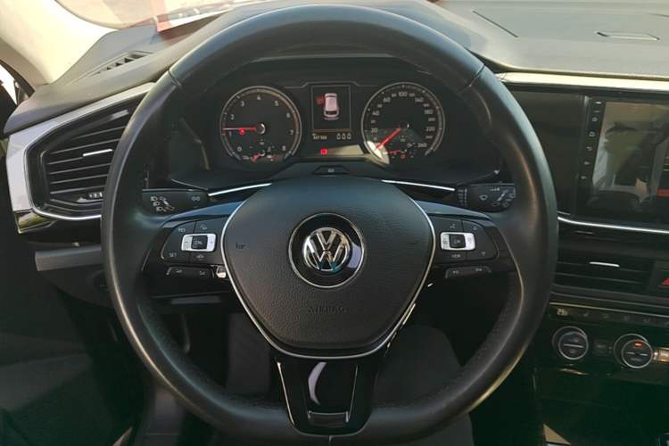 Used Volkswagen Tayron 2019 330TSI Two-Wheel Drive Luxury Model China VI Standard Steering Wheel