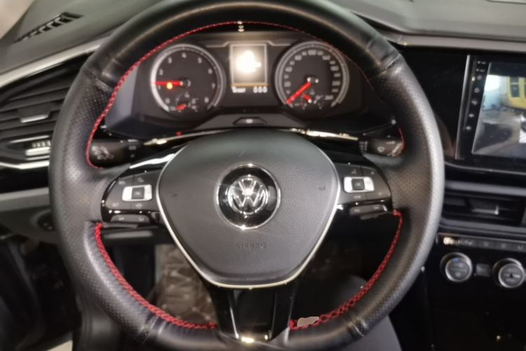 Used Volkswagen Tayron 2019 330TSI Two-Wheel Drive Luxury Model China VI Standard Steering Wheel