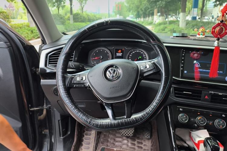 Used Volkswagen Tayron 2019 330TSI Two-Wheel Drive Luxury Model China VI Standard Steering Wheel