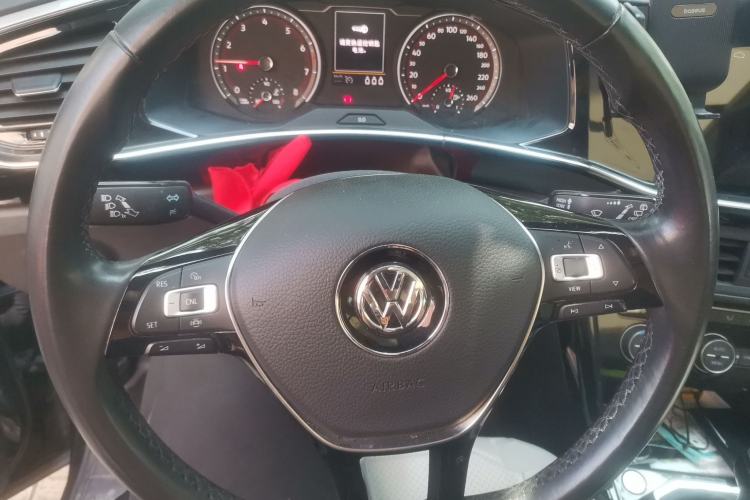 Used Volkswagen Tayron 2019 330TSI Two-Wheel Drive Luxury Model China VI Standard Steering Wheel