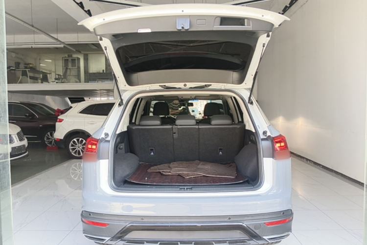 Used Volkswagen Tayron 2019 330TSI Two-Wheel Drive Luxury Model China VI Standard Trunk