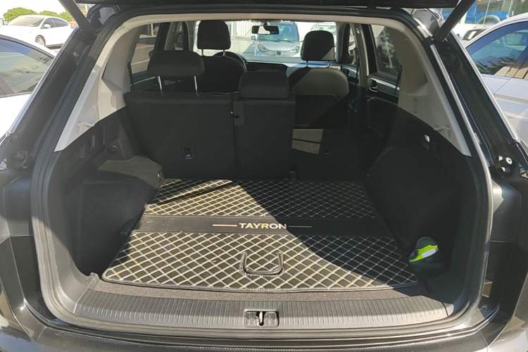 Used Volkswagen Tayron 2019 330TSI Two-Wheel Drive Luxury Model China VI Standard Trunk