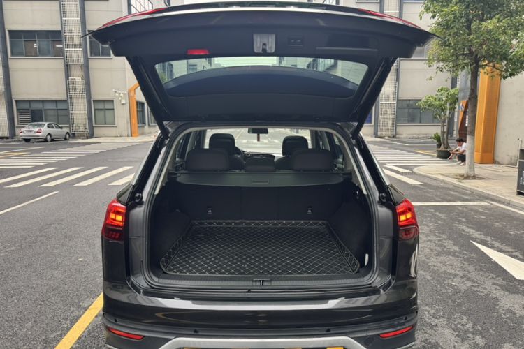 Used Volkswagen Tayron 2019 330TSI Two-Wheel Drive Luxury Model China VI Standard Trunk