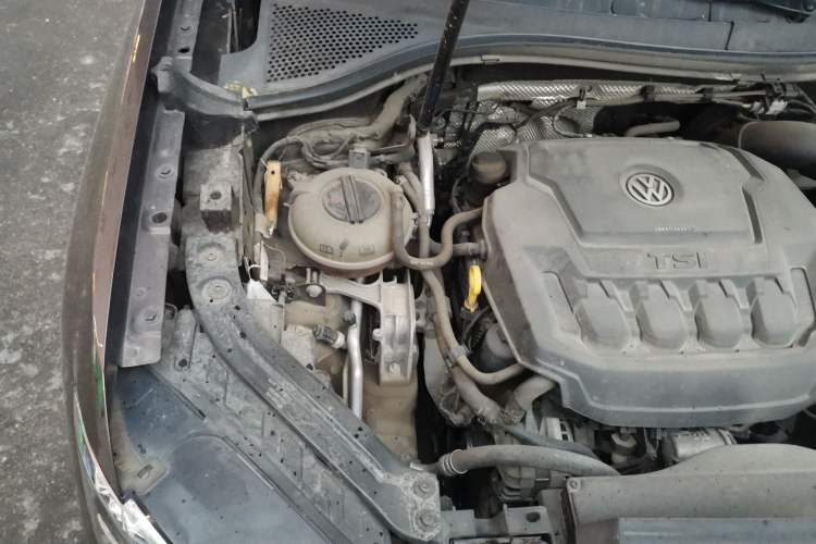 Used Volkswagen Tayron 2019 330TSI Two-Wheel-Drive Luxury Plus China V Standard Engine Bay Right