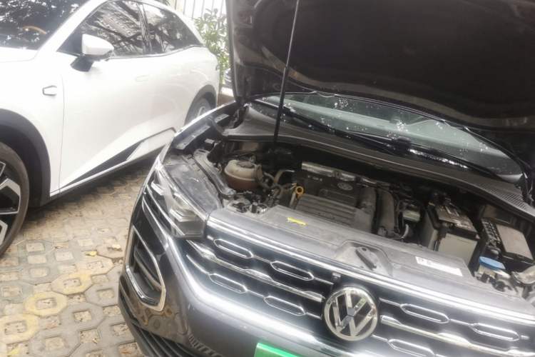 Used Volkswagen Tayron 2019 Teramont Edition 280TSI Two-Wheel Drive Luxury Model China VI Standard Engine Bay Right