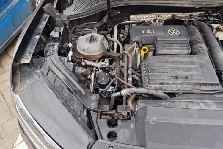 Used Volkswagen Tayron 2019 Teramont Edition 280TSI Two-Wheel Drive Luxury Model China VI Standard Engine Bay Right