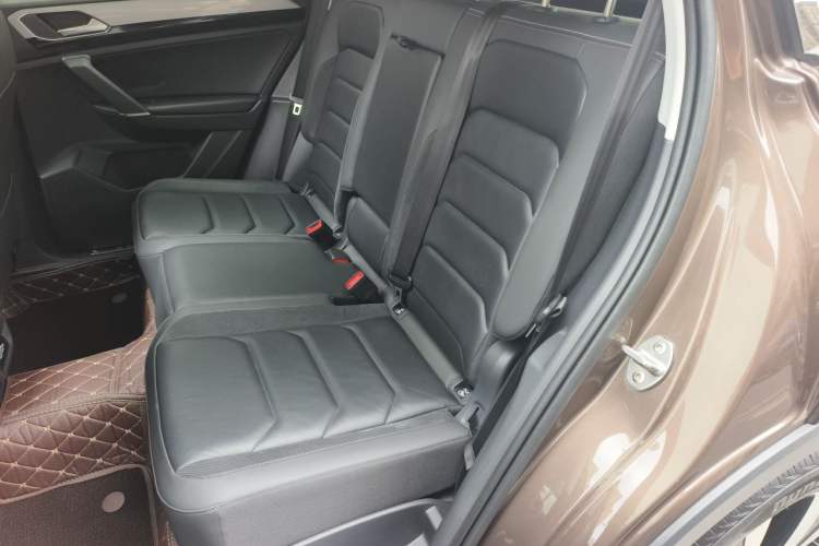 Used Volkswagen Tayron 2019 Teramont Edition 280TSI Two-Wheel Drive Luxury Model China VI Standard Left Rear Seat