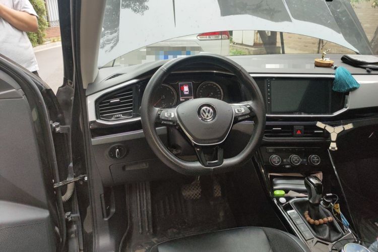 Used Volkswagen Tayron 2019 330TSI Two-Wheel Drive Luxury Model China VI Standard Steering Wheel
