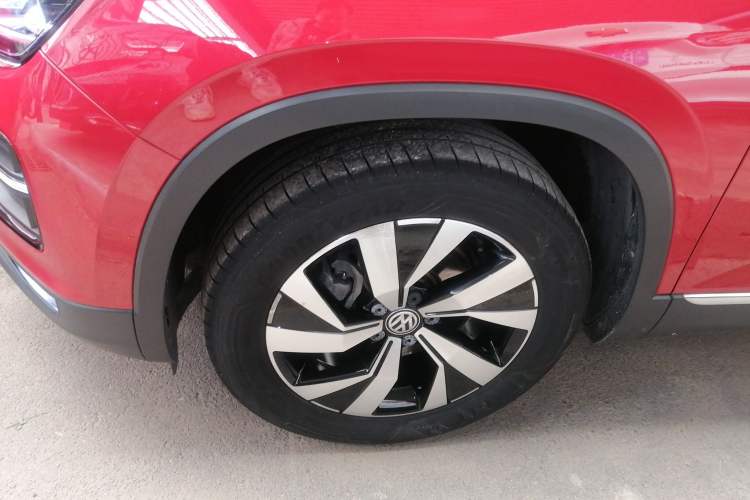 Used Volkswagen Tayron 2019 330TSI Two-Wheel-Drive Luxury Version China V Emission Standard Exterior 2