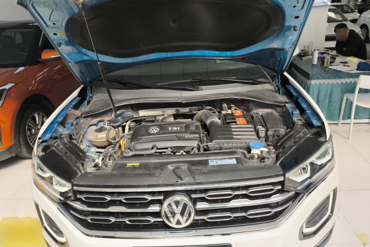 Used Volkswagen Tayron 2019 380TSI Four-Wheel Drive Flagship Model China VI Standard Engine Bay