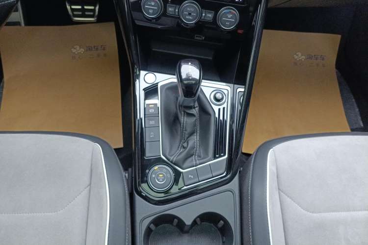 Used Volkswagen Tayron 2019 380TSI Four-Wheel Drive R-Line China VI-standard Gear Lever