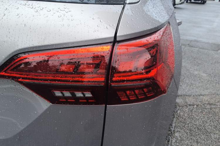 Used Volkswagen Tayron 2019 330TSI Two-Wheel Drive Luxury Model China VI Standard Right Rear Taillight