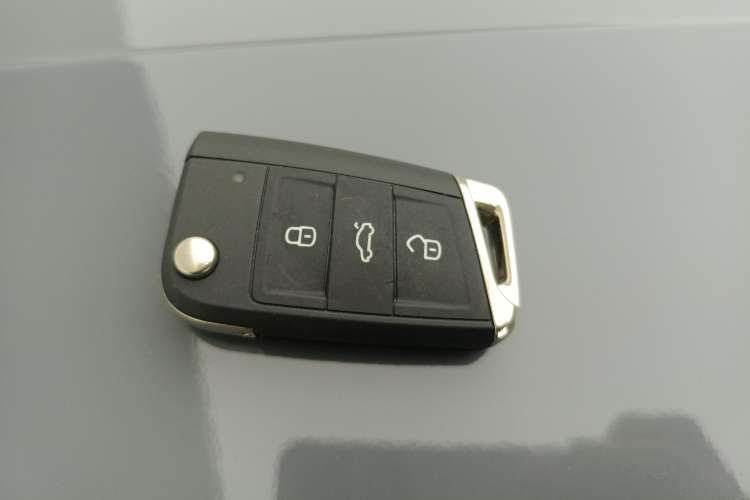 Used Volkswagen Tayron 2019 380TSI Four-Wheel Drive R-Line China VI-standard Vehicle Key