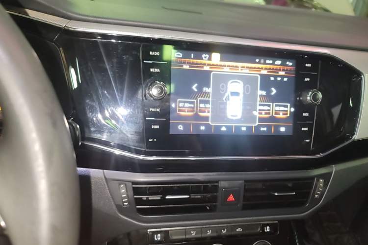 Used Volkswagen Tayron 2019 330TSI Four-Wheel Drive Luxury Version China VI Standard Audio And AC Panel