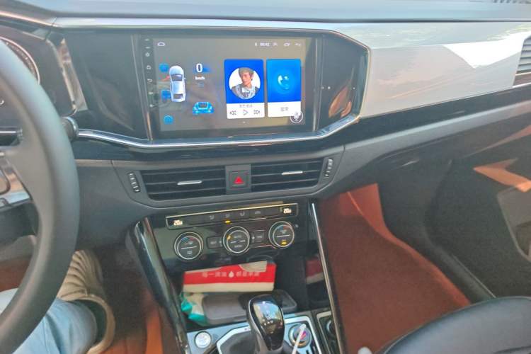 Used Volkswagen Tayron 2019 330TSI Four-Wheel Drive Luxury Version China V Standard Audio And AC Panel