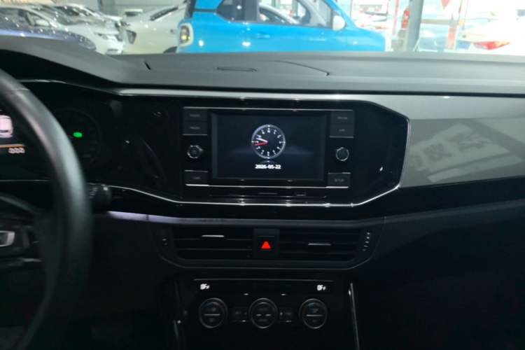 Used Volkswagen Tayron 2019 330TSI Two-Wheel Drive Luxury Model China VI Standard Audio And AC Panel