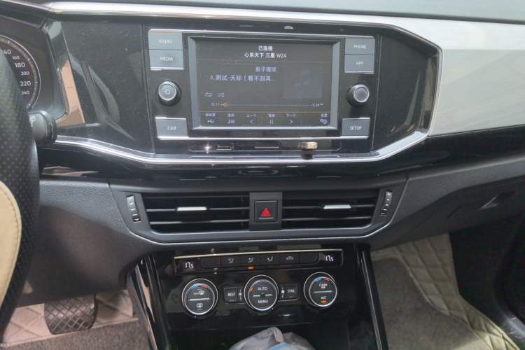 Used Volkswagen Tayron 2019 Teramont Edition 280TSI Two-Wheel Drive Luxury Model China VI Standard Audio And AC Panel