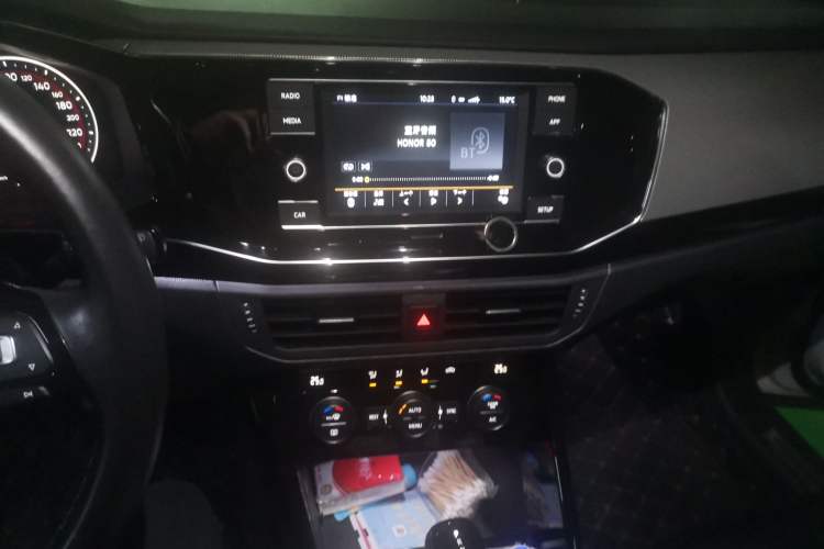 Used Volkswagen Tayron 2019 330TSI Two-Wheel Drive Luxury Model China VI Standard Audio And AC Panel