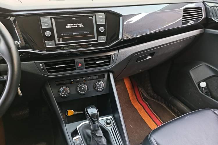 Used Volkswagen Tayron 2019 330TSI Two-Wheel Drive Comfort Version China VI Standard Audio And AC Panel