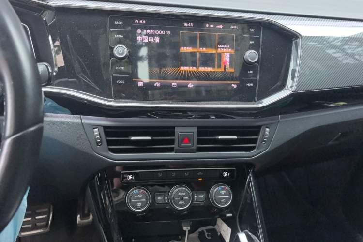 Used Volkswagen Tayron 2019 380TSI All-Wheel Drive R-Line China V-standard Audio And AC Panel