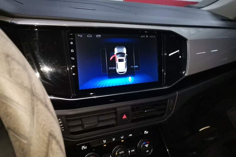 Used Volkswagen Tayron 2019 330TSI Two-Wheel-Drive Luxury Version China V Emission Standard Audio And AC Panel