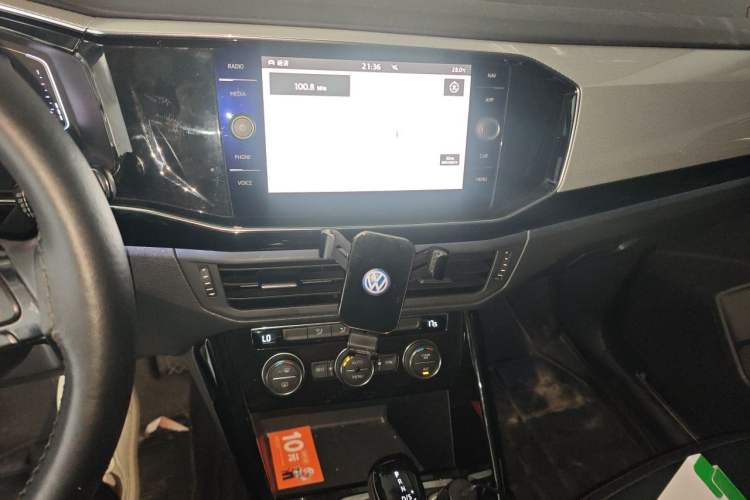 Used Volkswagen Tayron 2019 330TSI Two-Wheel Drive Luxury Model China VI Standard Audio And AC Panel