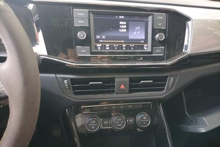 Used Volkswagen Tayron 2019 Teramont Edition 280TSI Two-Wheel Drive Luxury Model China VI Standard Audio And AC Panel
