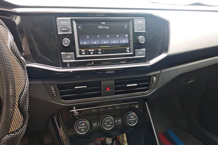 Used Volkswagen Tayron 2019 330TSI Two-Wheel Drive Luxury Model China VI Standard Audio And AC Panel