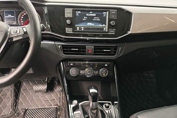 Used Volkswagen Tayron 2019 Teramont Edition 280TSI Two-Wheel Drive Luxury Model China VI Standard Audio And AC Panel