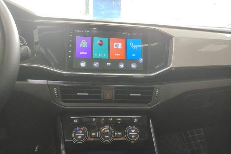 Used Volkswagen Tayron 2019 330TSI Two-Wheel Drive Luxury Model China VI Standard Audio And AC Panel