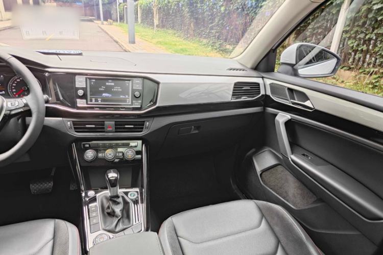 Used Volkswagen Tayron 2019 330TSI Four-Wheel Drive Luxury Version China VI Standard Audio And AC Panel