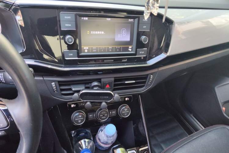 Used Volkswagen Tayron 2019 330TSI Two-Wheel Drive Luxury Model China VI Standard Audio And AC Panel