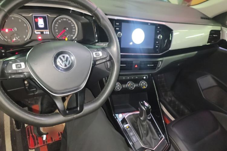Used Volkswagen Tayron 2019 330TSI Four-Wheel Drive Luxury Version China VI Standard Center Console
