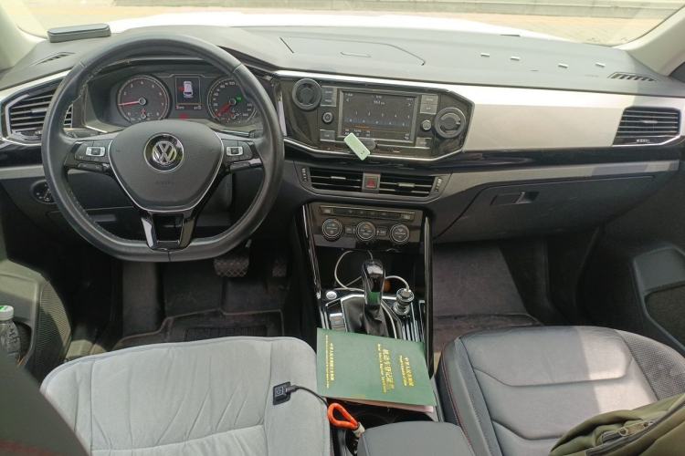 Used Volkswagen Tayron 2019 330TSI Two-Wheel Drive Luxury Model China VI Standard Center Console