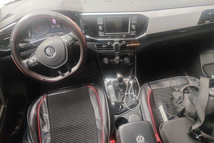 Used Volkswagen Tayron 2019 330TSI Two-Wheel Drive Luxury Model China VI Standard Center Console