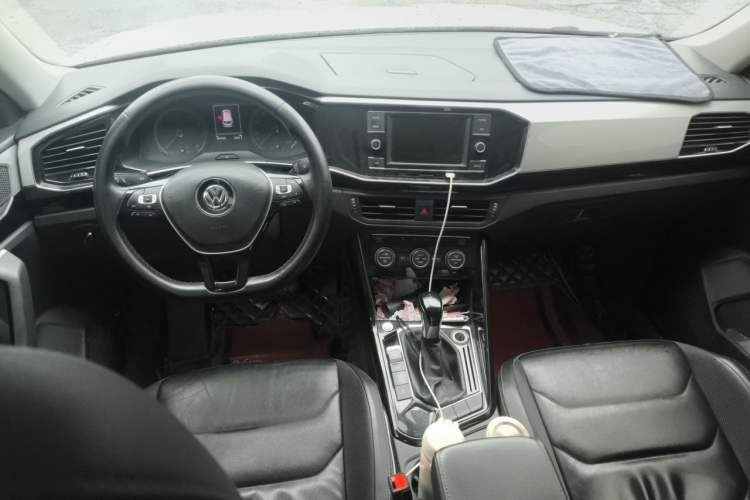 Used Volkswagen Tayron 2019 Teramont Edition 280TSI Two-Wheel Drive Luxury Model China VI Standard Center Console