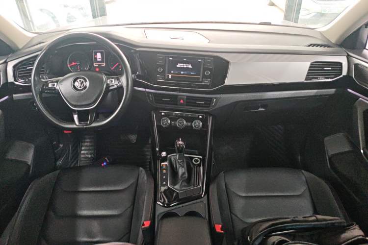 Used Volkswagen Tayron 2019 330TSI Two-Wheel Drive Luxury Model China VI Standard Center Console